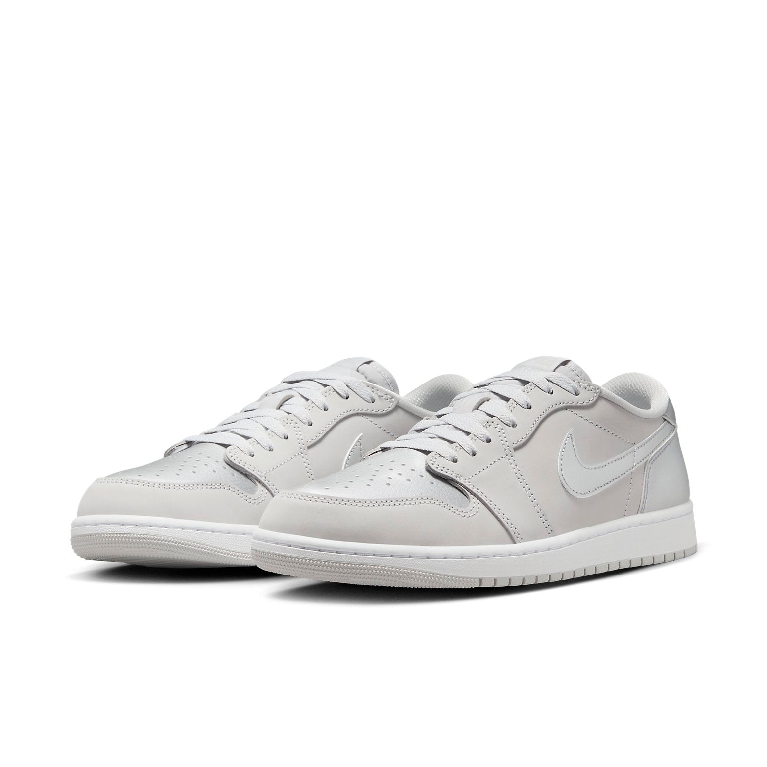 Air Jordan 1 Retro Low OG  Metallic Silver
