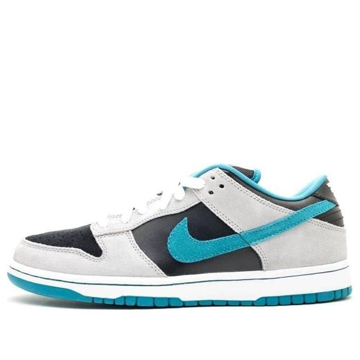 Nike Dunk Low Pro SB  Chrome Ball Incident