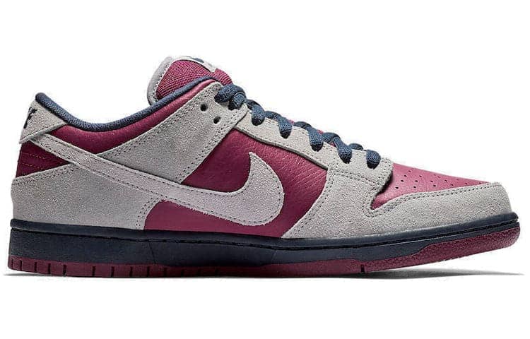 Nike SB Dunk Low  True Berry