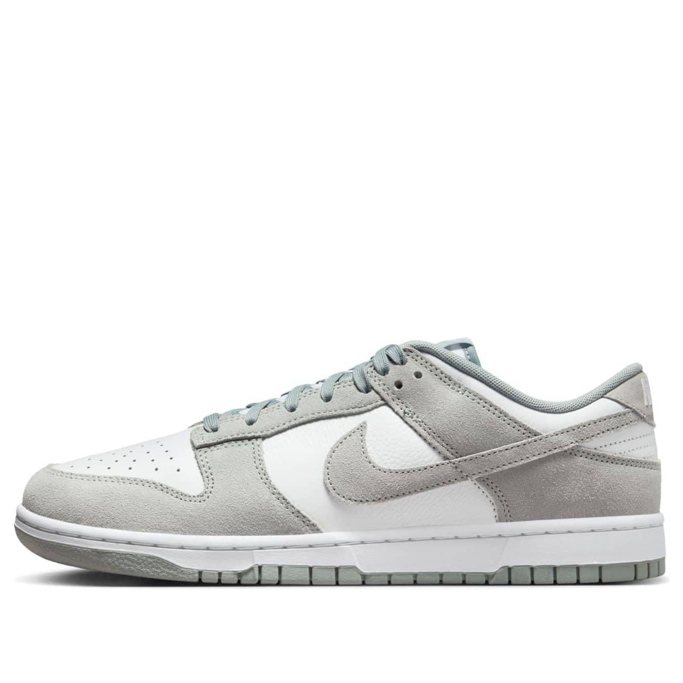 Nike Dunk Low SE  Light Pumice