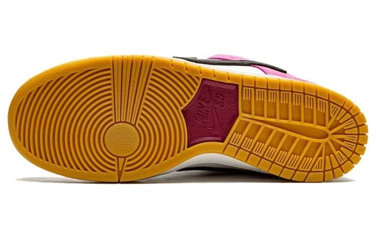 Nike SB Dunk Low Pro x Parra  Friends   Family