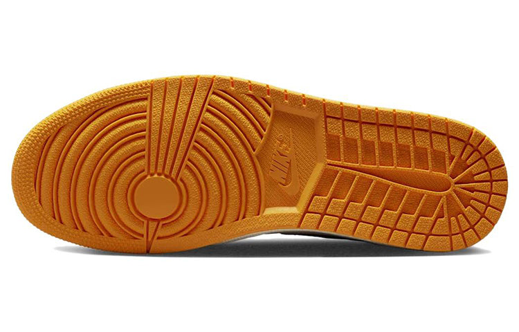 Air Jordan 1 Retro High OG  Yellow Toe white