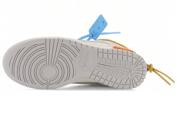 Nike x Off-White Dunk Low  Lot 34 of 50