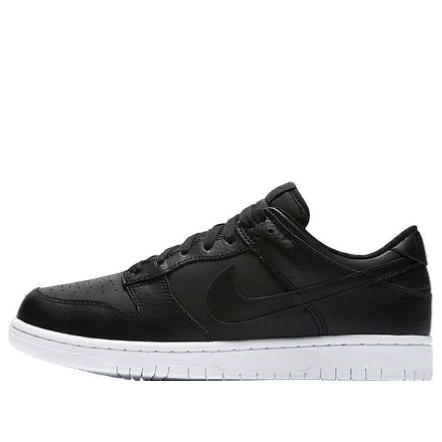 Nike Dunk Low  Black White