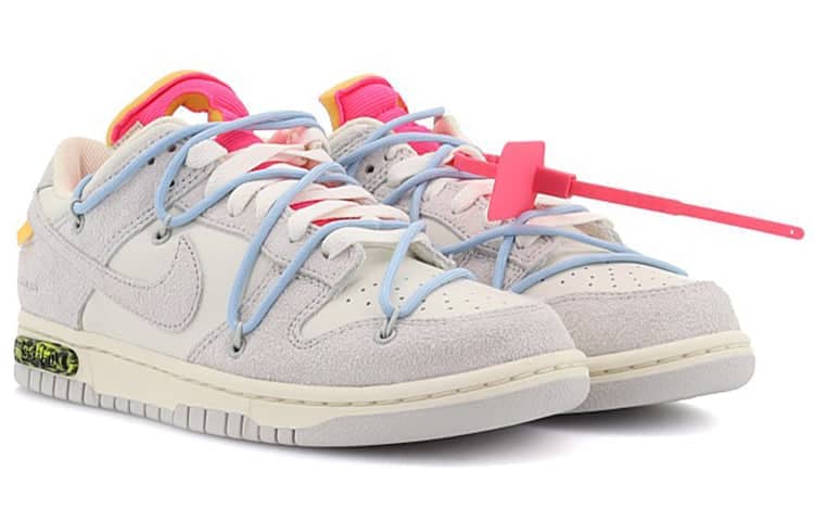 Nike x Off-White Dunk Low  Lot 38 of 50