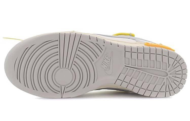 Nike x Off-White Dunk Low  Lot 29 of 50