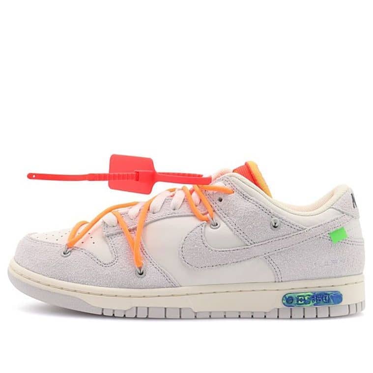 Nike x Off-White Dunk Low  Lot 31 of 50