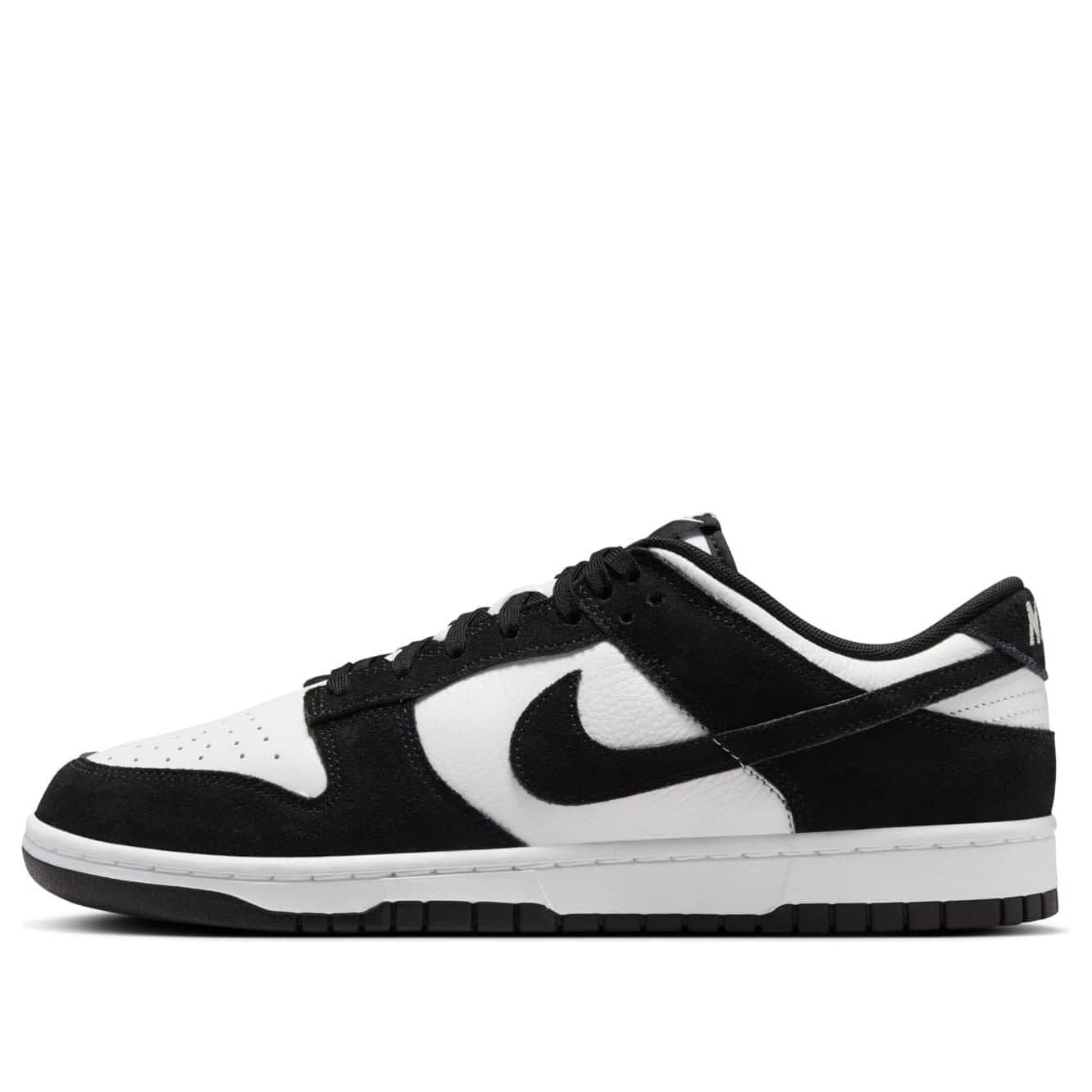Nike Dunk Low Retro SE  Suede Panda