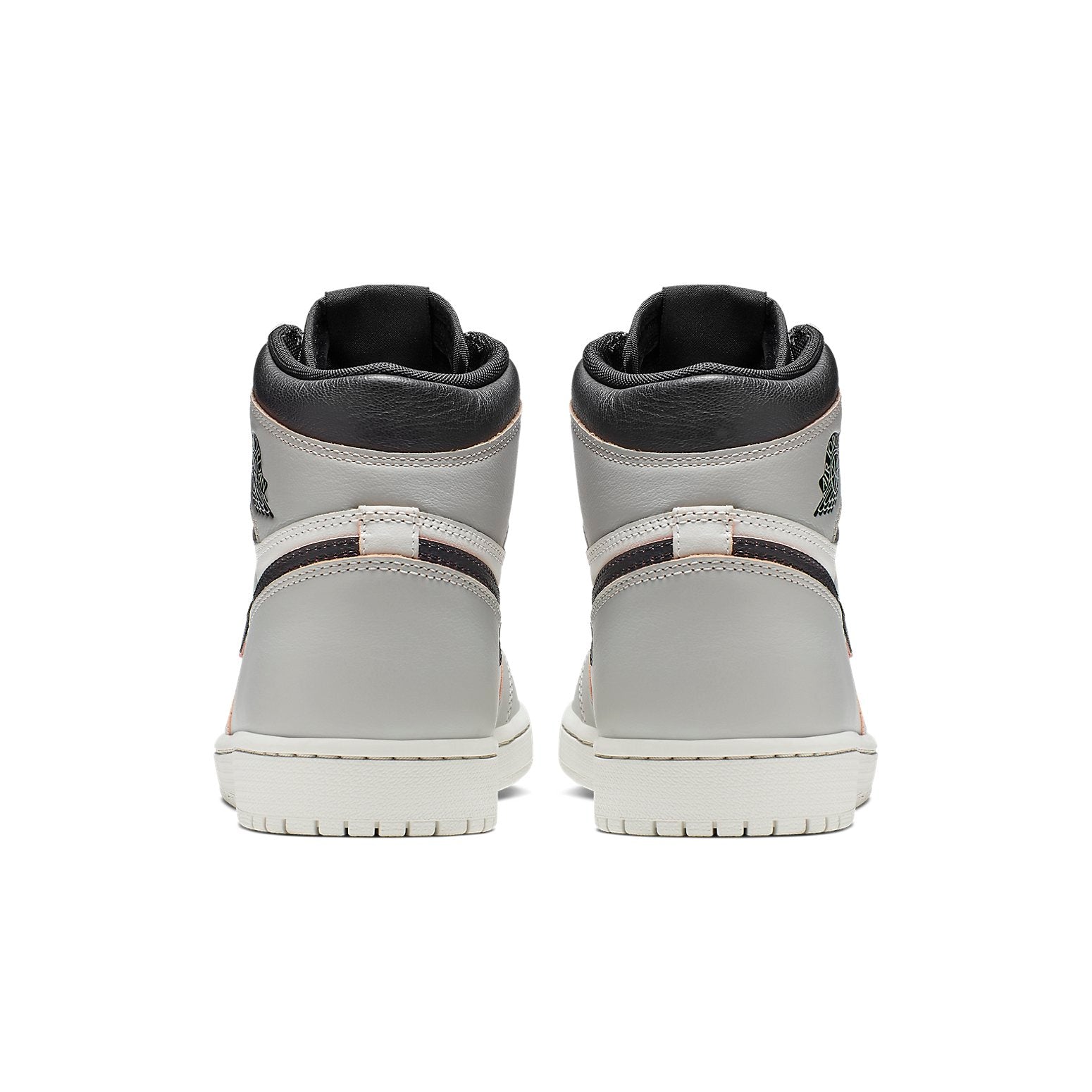 Air Jordan 1 Retro High SB  NYC to Paris