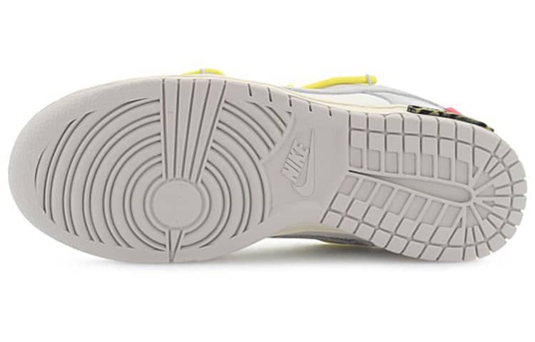 Nike x Off-White Dunk Low  Lot 27 of 50