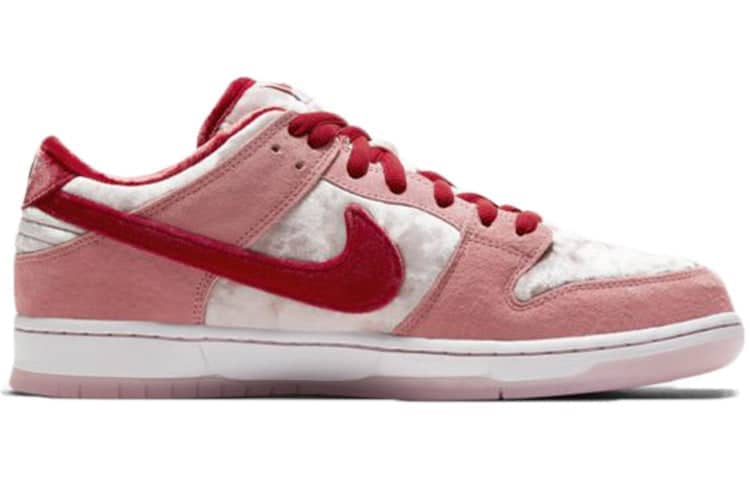 Nike x StrangeLove SB Dunk Low  Valentine s Day