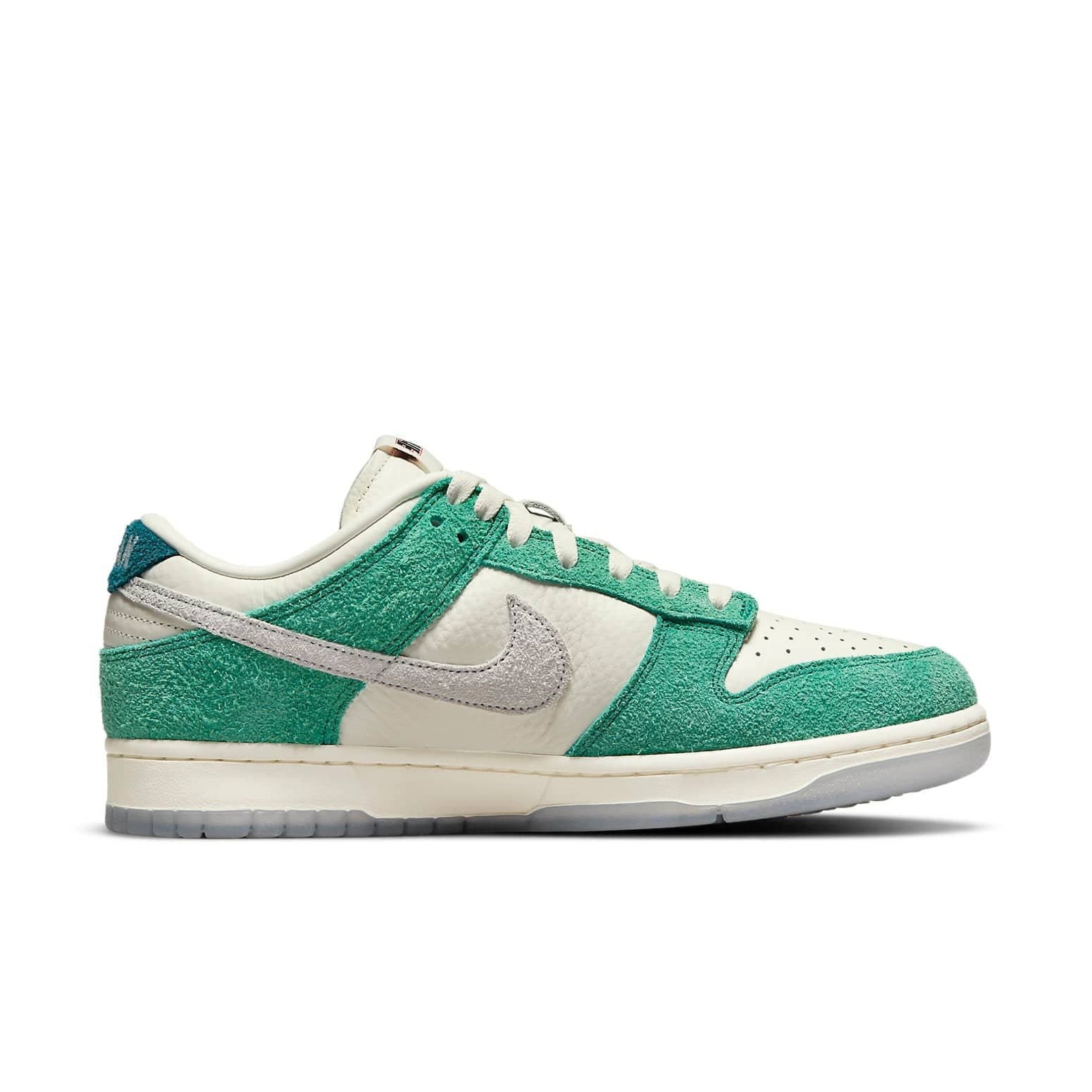 Nike Kasina x Dunk Low  Road Sign