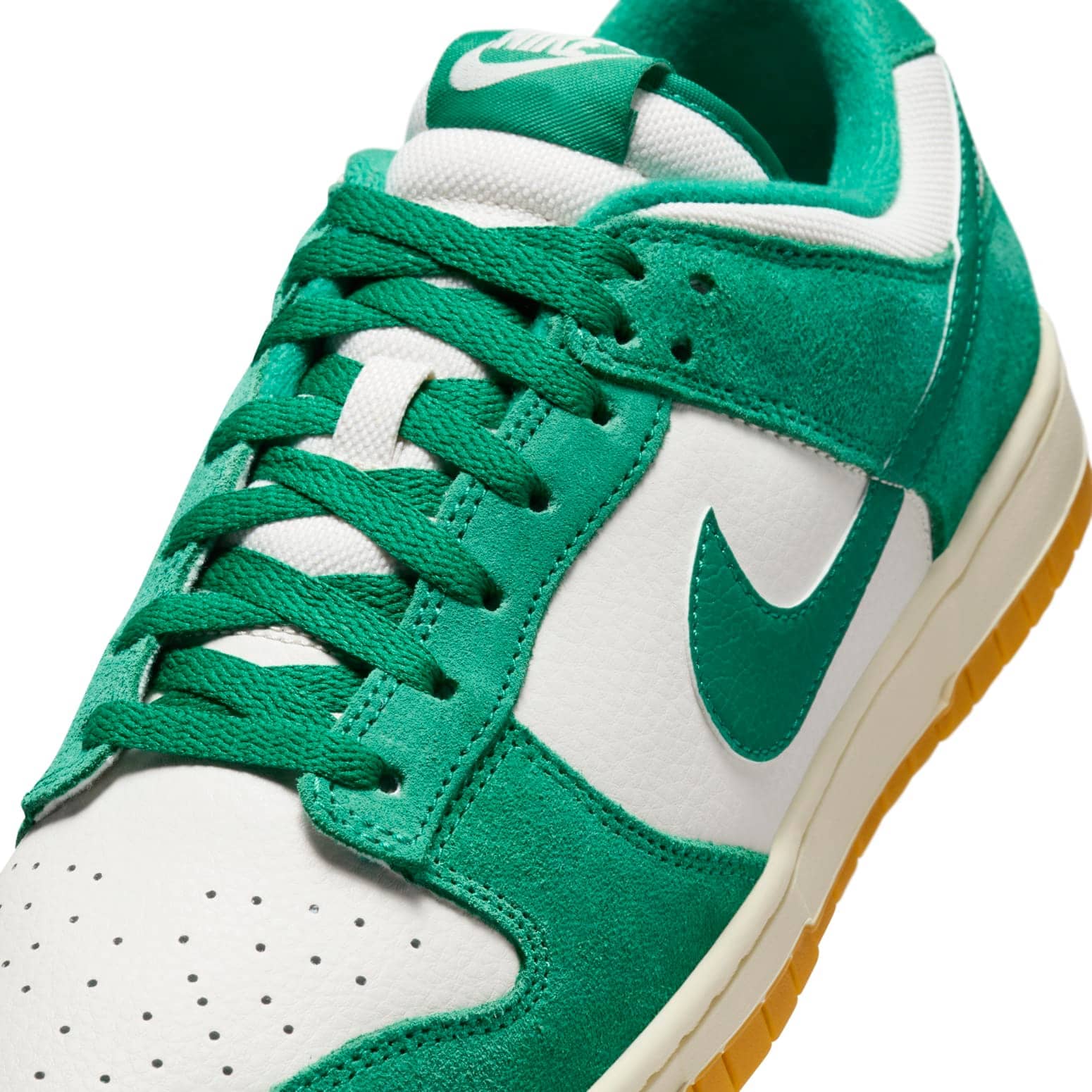 Nike Dunk Low  Malachite Gum