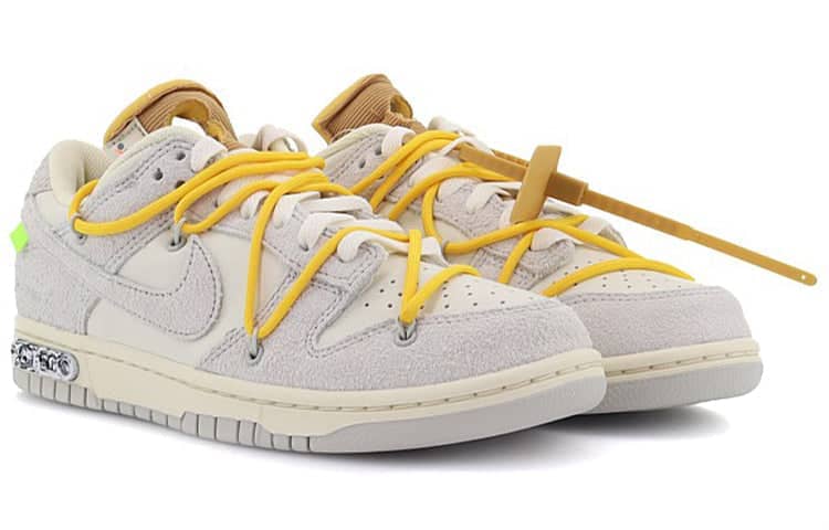 Nike x Off-White Dunk Low  Lot 39 of 50