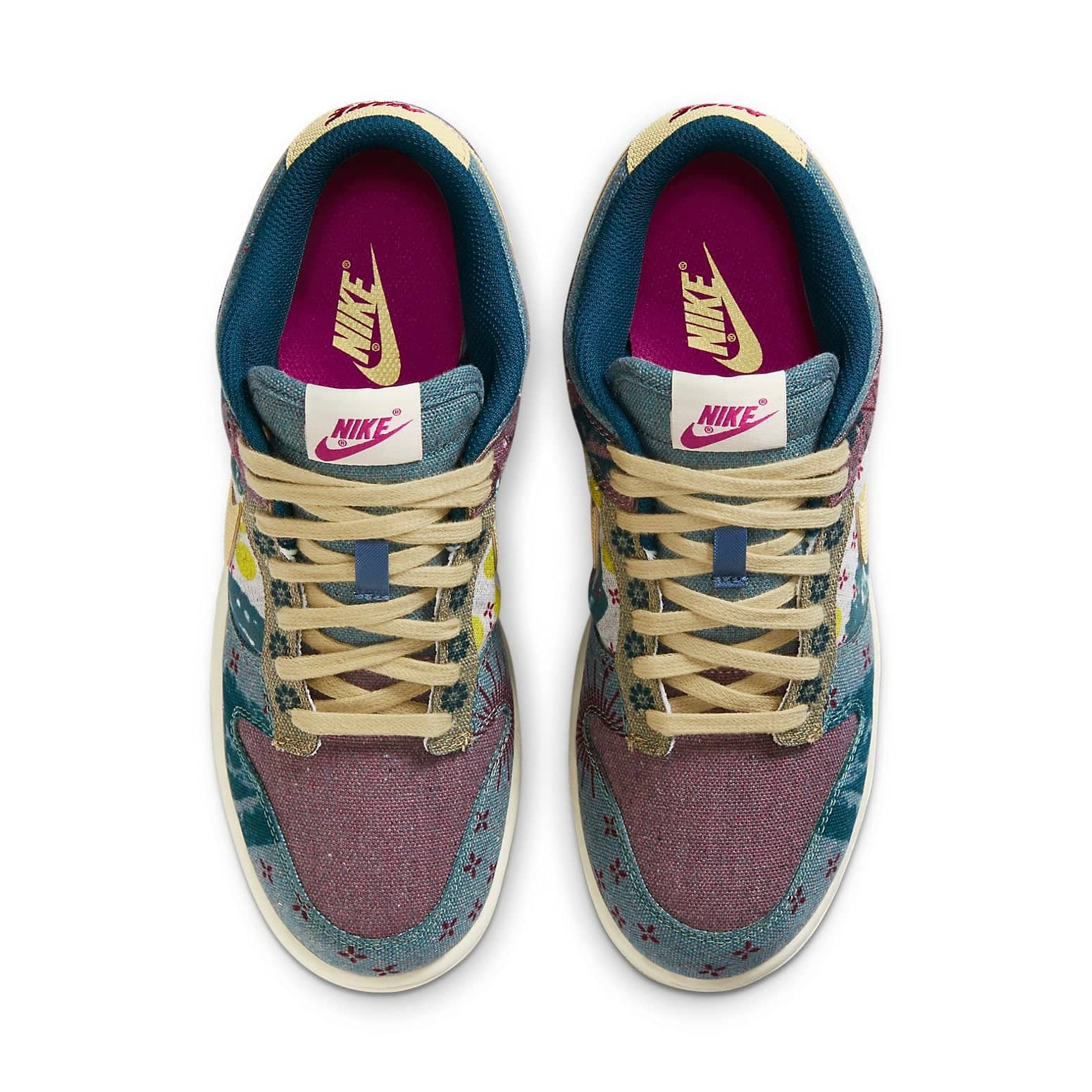 Nike Dunk Low  Community Garden