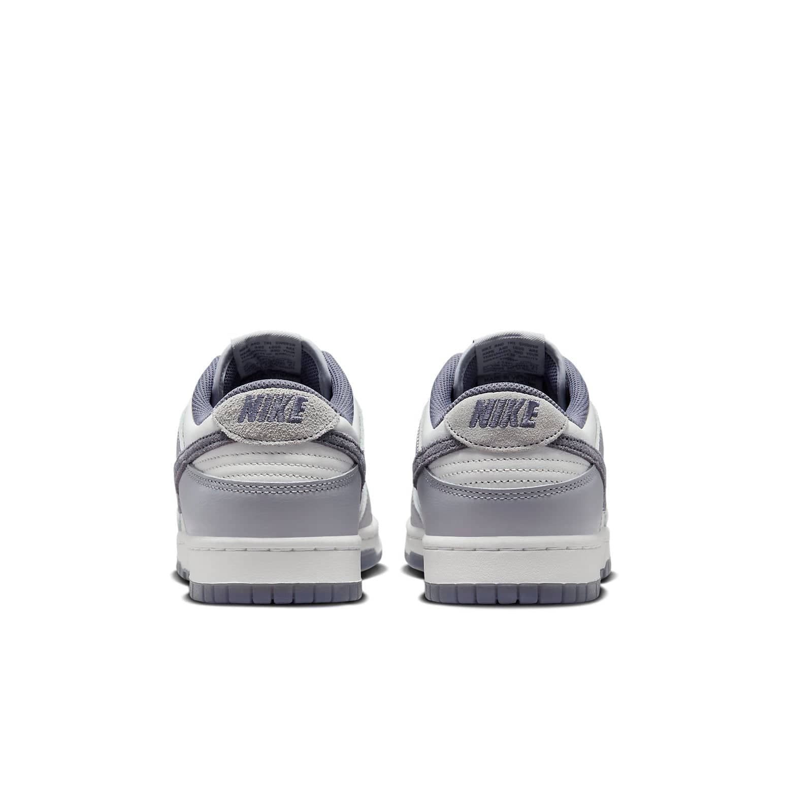 Nike Dunk Low SE  Light Carbon