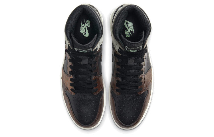 Air Jordan 1 Retro High OG  Patina