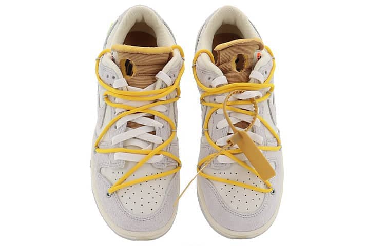 Nike x Off-White Dunk Low  Lot 39 of 50