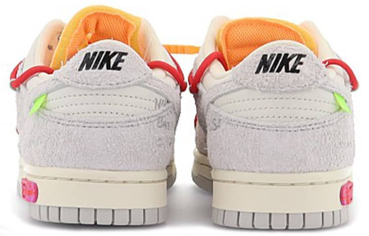 Nike x Off-White Dunk Low  Lot 40 of 50