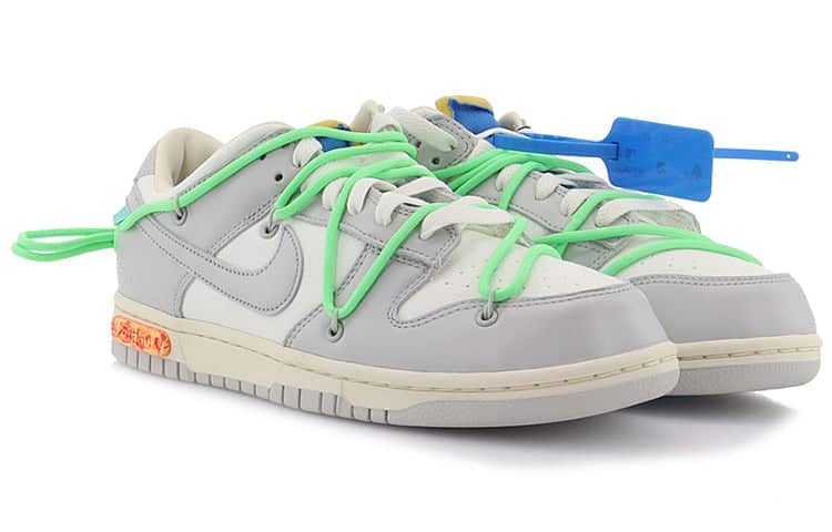 Nike x Off-White Dunk Low  Lot 26 of 50