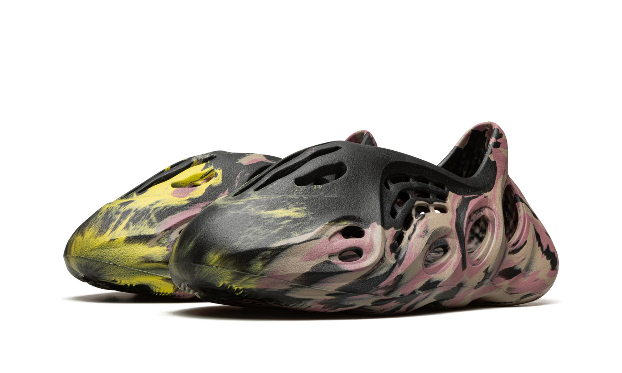 YZY FOAM RUNNER MX Carbon