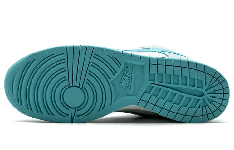 Nike Dunk Low Premium SB  High Hair