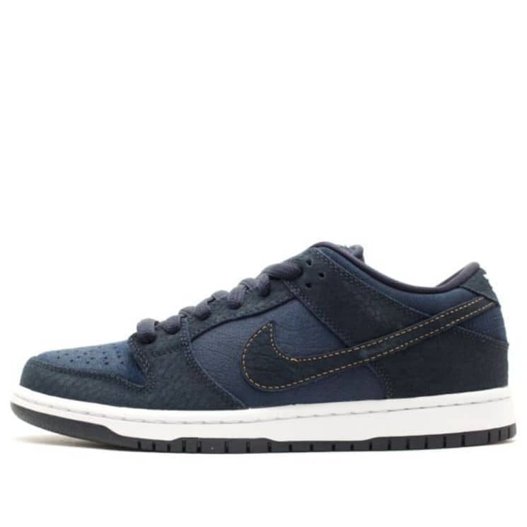 Nike Dunk Low Pro SB  US Passport