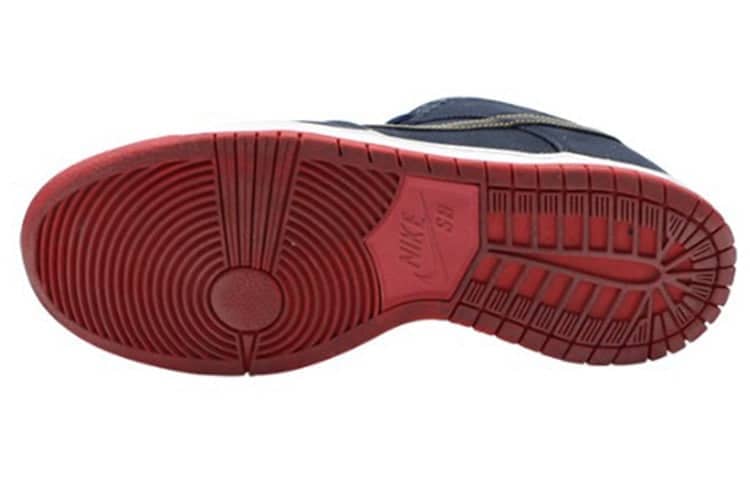 Nike Dunk Low Pro SB QS  Levi s