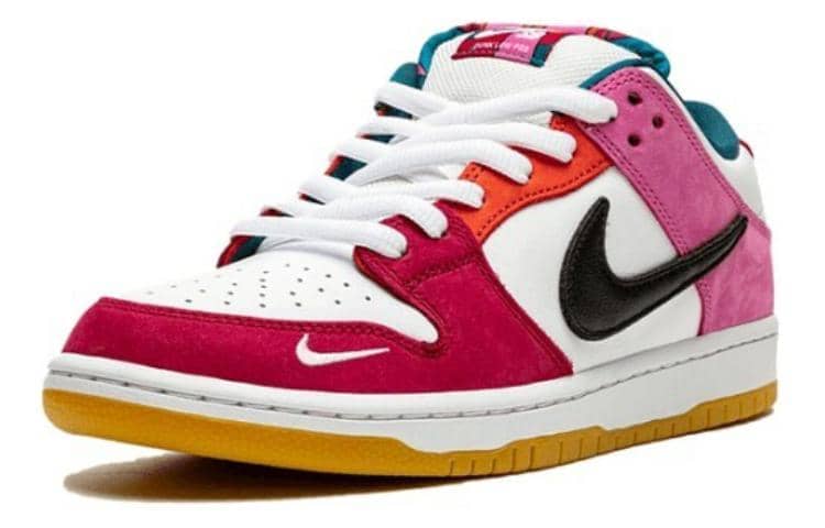Nike SB Dunk Low Pro x Parra  Friends   Family