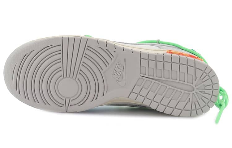 Nike x Off-White Dunk Low  Lot 26 of 50