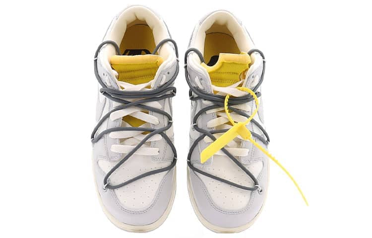 Nike x Off-White Dunk Low  Lot 41 of 50