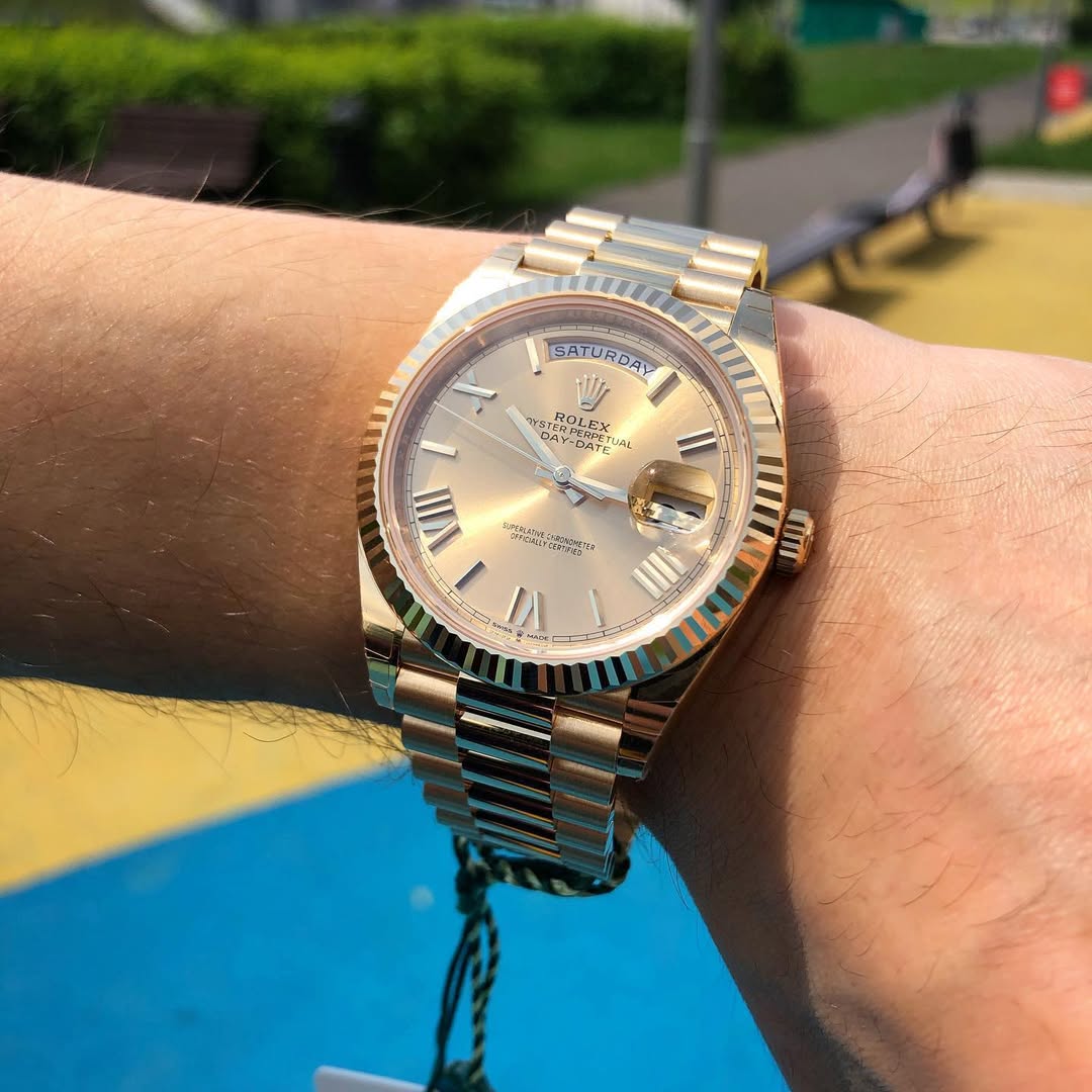 Rolex  Day-Date "President" 40mm Yellow Gold Champagne Index Dial - 228238 photo review