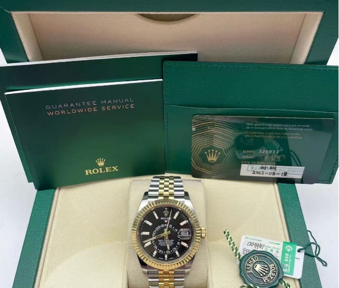 Rolex  Sky-Dweller 42mm 336933-0001 Two-Tone Yellow Gold Champagne Dial Oyster photo review