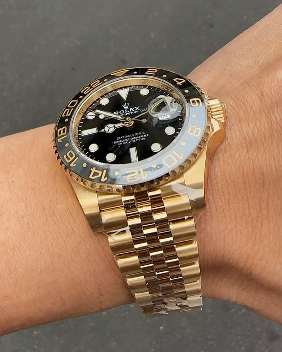Rolex  GMT-Master II 126713GRNR 40mm photo review