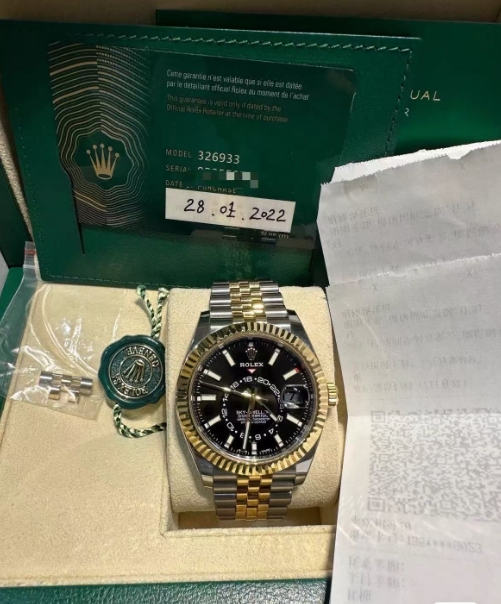 Rolex  Sky-Dweller 42mm 336933-0001 Two-Tone Yellow Gold Champagne Dial Oyster photo review