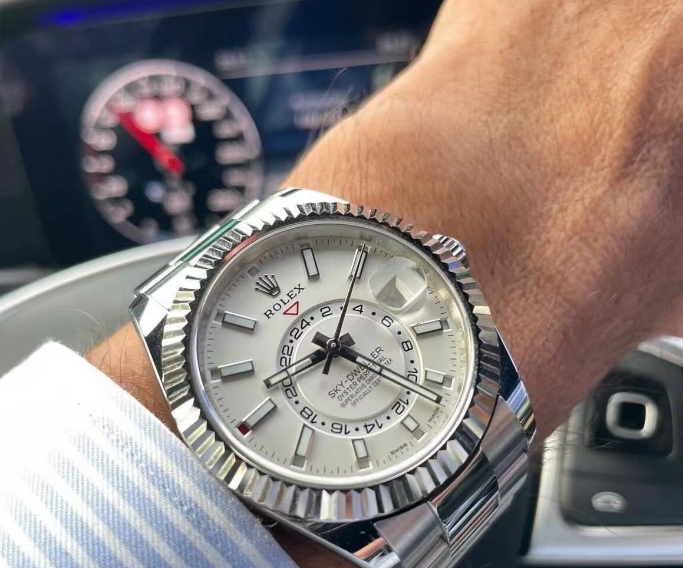 Rolex  Sky-Dweller 42mm 336934-0008 Stainless Steel Black Dial Oyster photo review