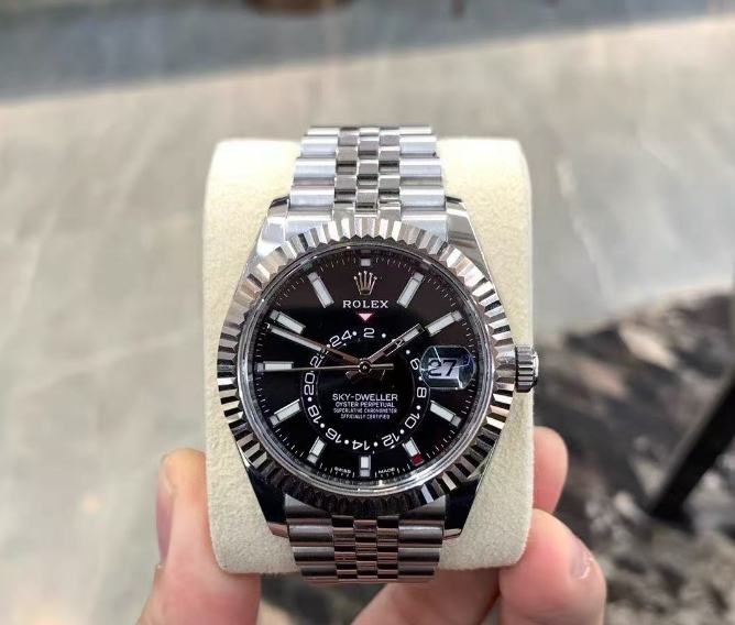 Rolex  Sky-Dweller 42mm 336934-0008 Stainless Steel Black Dial Oyster photo review