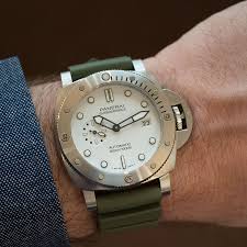 Panerai Submersible QuarantaQuatt 44mm PAM01595 photo review