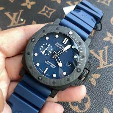 Panerai Submersible QuarantaQuattro Carbotech? 44mm PAM01232 photo review