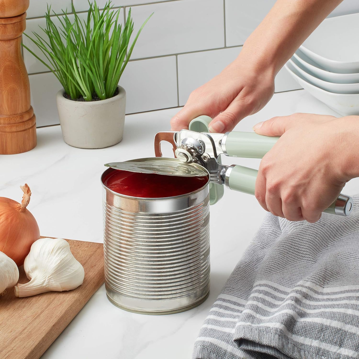 KitchenAid Classic Multifunction Can Opener / Bottle Opener