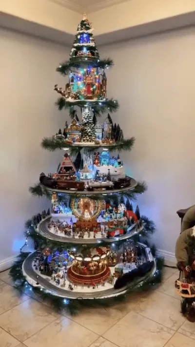 🎅Ferris Wheel Christmas Tree (With A Train, A Ferris Wheel, A Brightly Lit House And A Santa)🎄