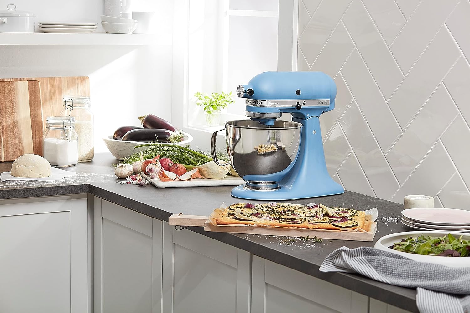 KitchenAid Artisan Series 5 Quart Tilt Head Stand Mixer with Pouring Shield KSM150PS, Removable bowl, Aqua Sky