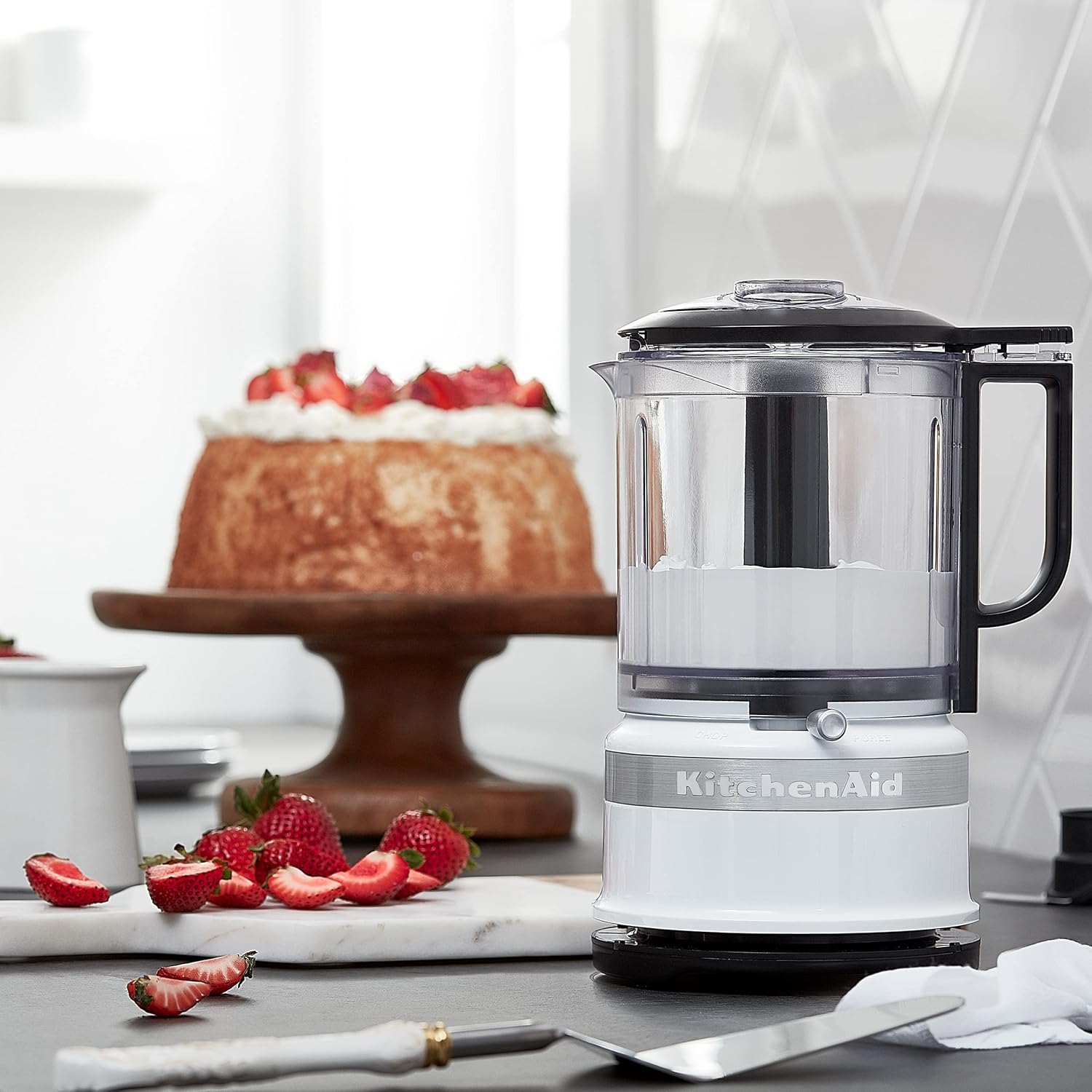 KitchenAid Classic Series 4.5 Quart Tilt-Head Stand Mixer K45SS, White