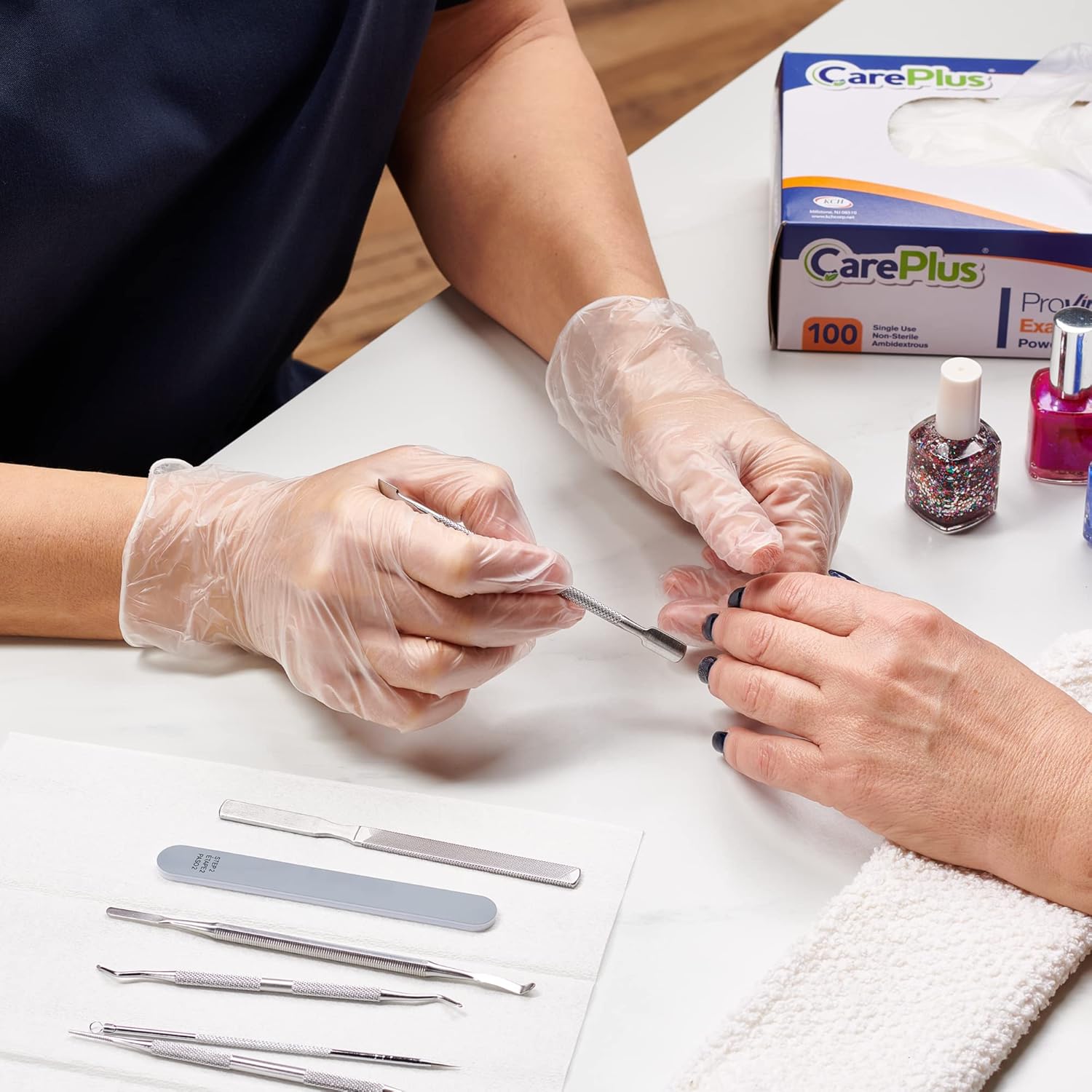 Care Plus Medium Size Disposable Vinyl Gloves Heavy Duty Non Sterile Powder Free Latex Free Rubber 100 Count Box food Safe