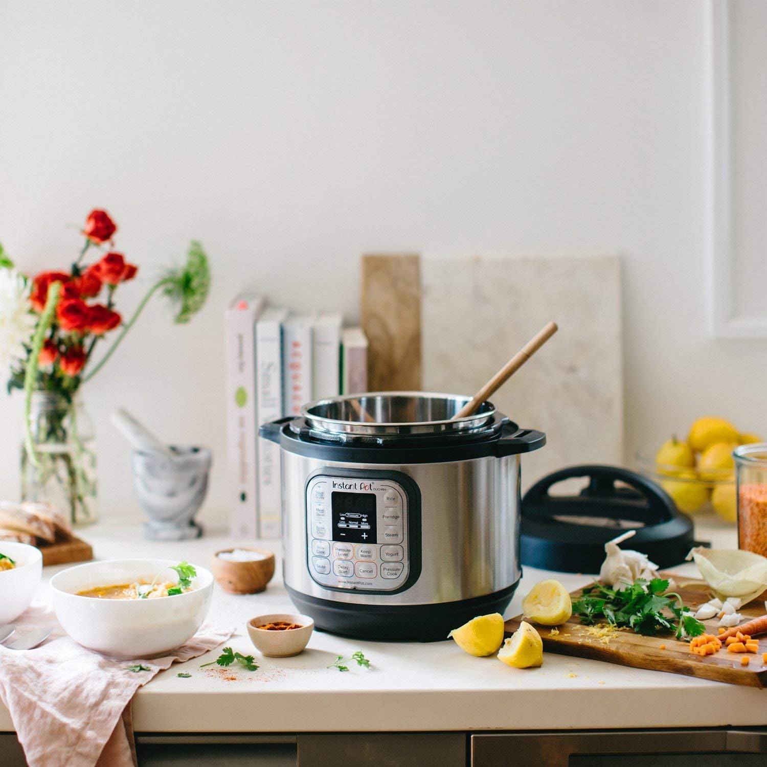 Instant Pot Duo 7-in-1 Electric Pressure Cooker, Slow Cooker, Rice Cooker, Steamer, Sauté, Yogurt Maker, Warmer & Sterilizer, Includes App With Over 800 Recipes, Stainless Steel, 6 Quart