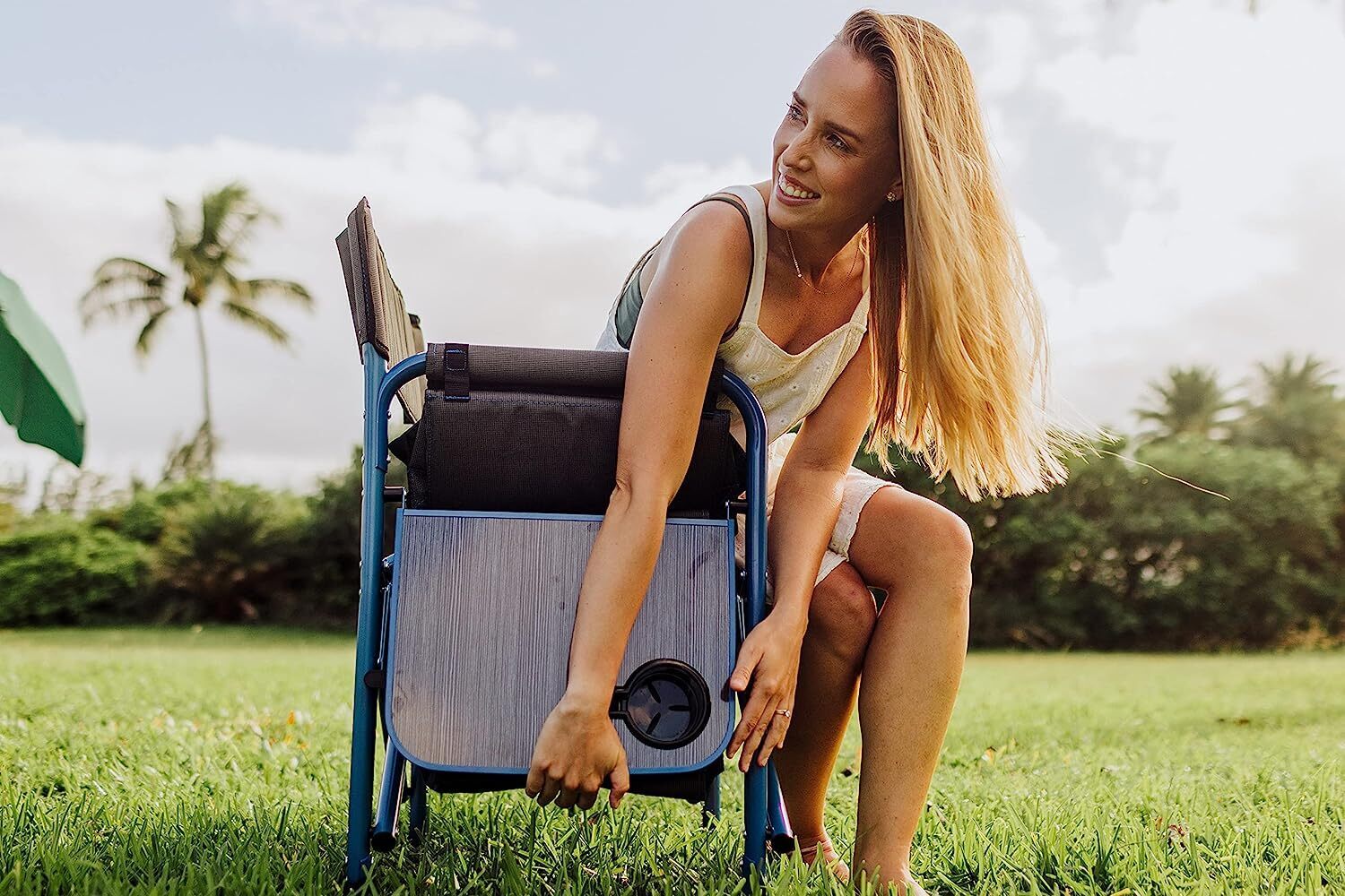 š„Almost Sold Outš„Multifunctional Camping Chair With Side Table