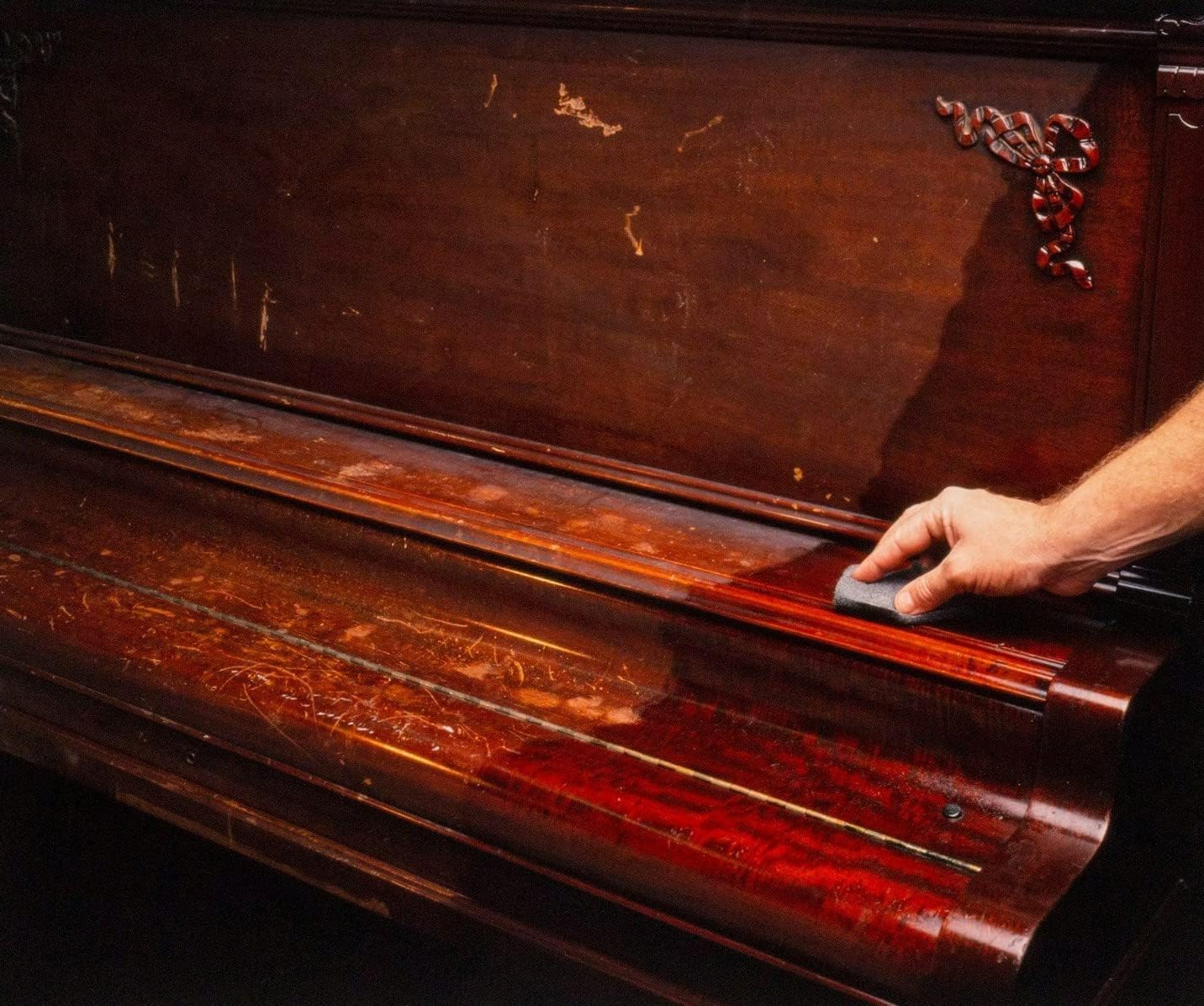 HOWARD RF8 Products Restor-A-Finish, 8 oz, Cherry, 8 Fluid Ounces