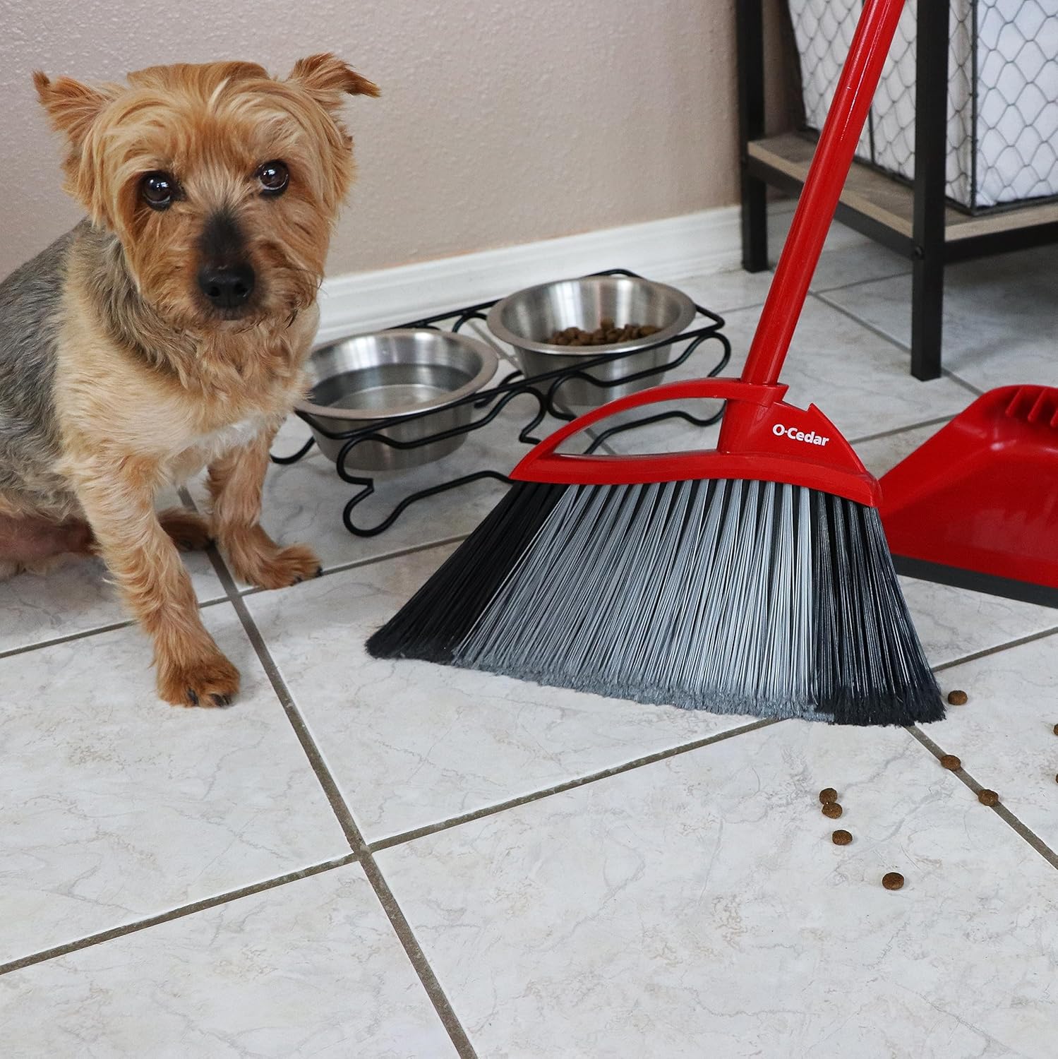 O-Cedar One Sweep Broom with Step-On Dustpan | Remove 99% with One Sweep | Lightweight Quiet Cleaning Tool | Ideal for Pet Owners