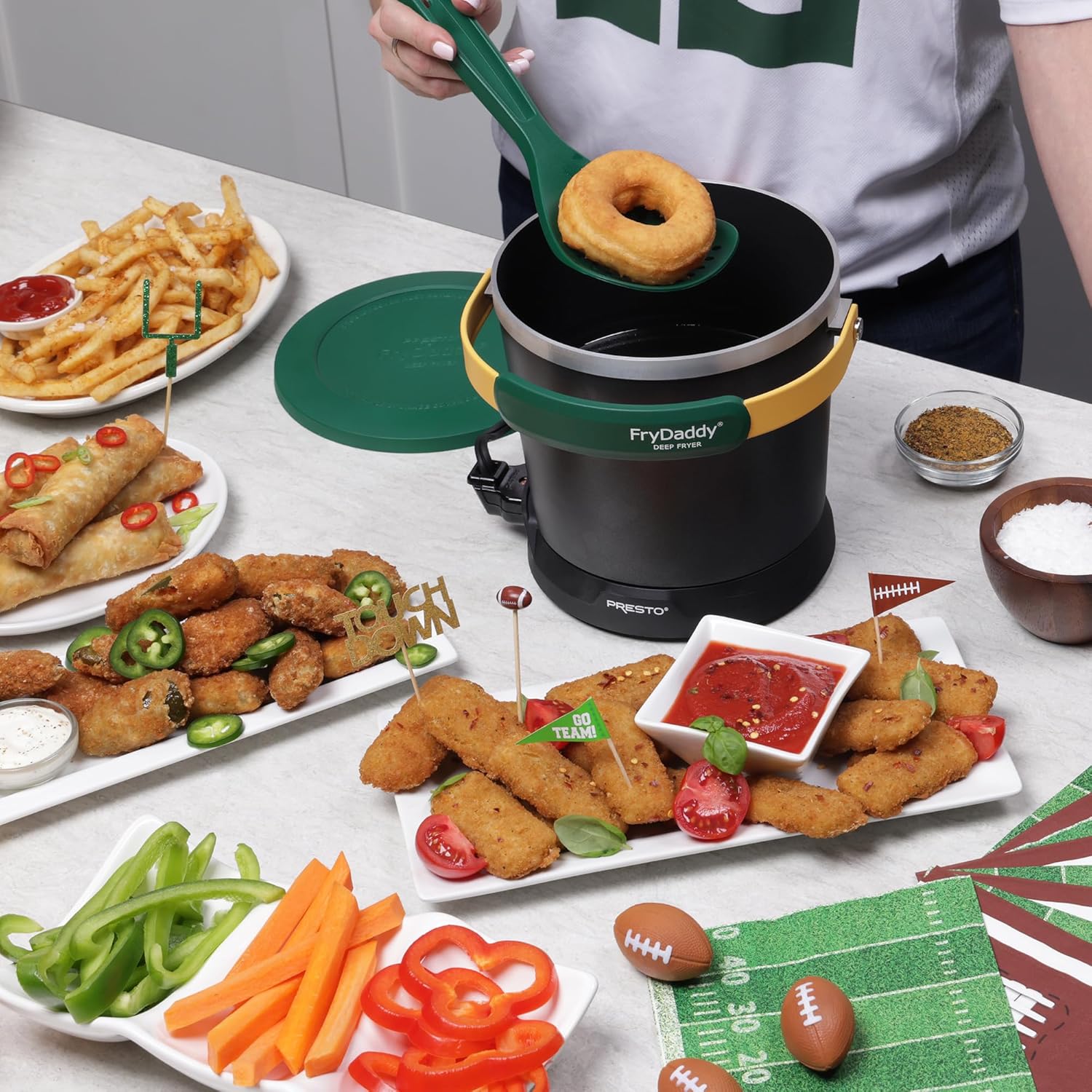 Presto 05420 FryDaddy Electric Deep Fryer,Black