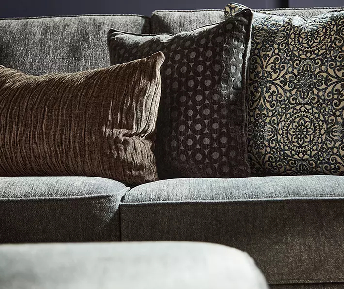 Broyhill Tripoli Slate Sectional